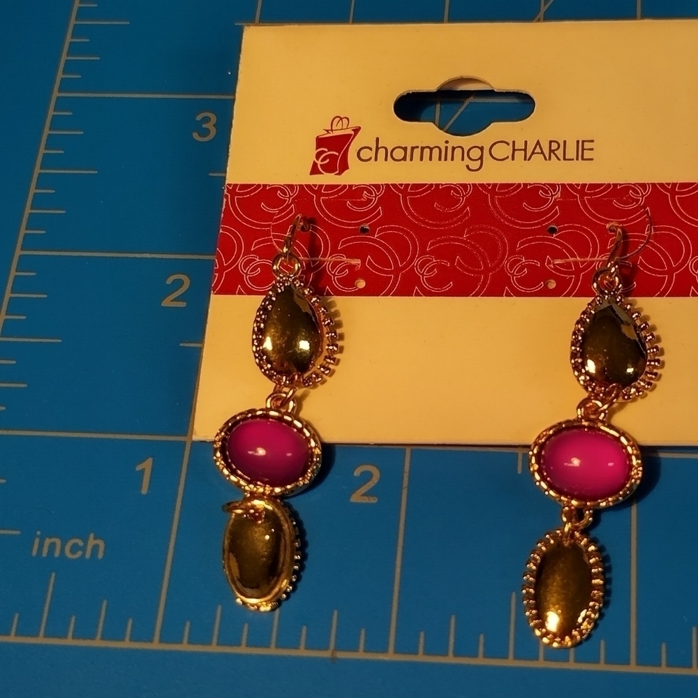 ๐3/$12 9 Pairs of BNWT Earrings Bundle! Various Styles, All For Pierced Ears. - Picture 6 of 15